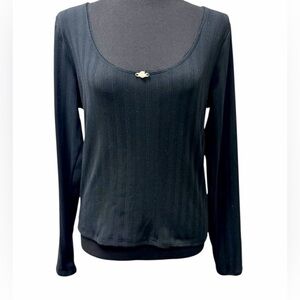 Hollister White flower decor Elegant Black Long Sleeve Top size XL long